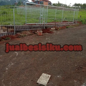 Proyek Pemagaran Lahan Kosong Pagar BRC